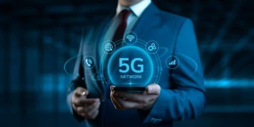 Living_in_a_5G_World.jpg