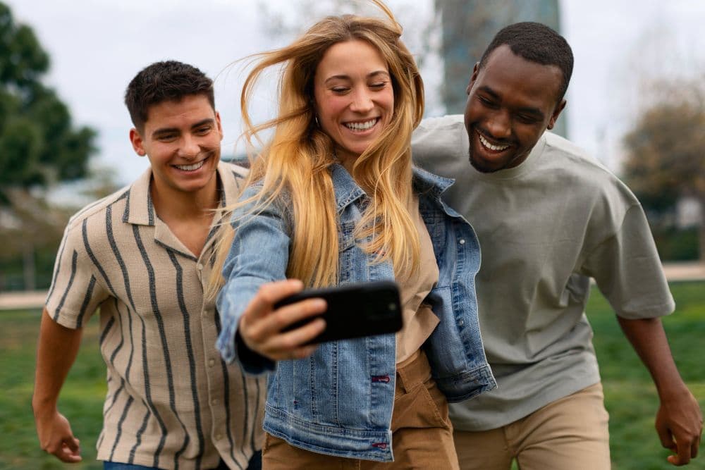 Navigating the Digital World: Your Guide to Dual SIM and eSIM Technology